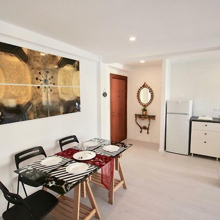 Carmen Apartments Station マラガ エクステリア 写真